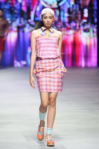 LENNOR by Lenny Agustin Artisanal City. Indonesia Fashion Week 2015 at Jakarta Convention Center. Senayan. Jakarta. [Foto: Mohammad Abduh/Wolipop]