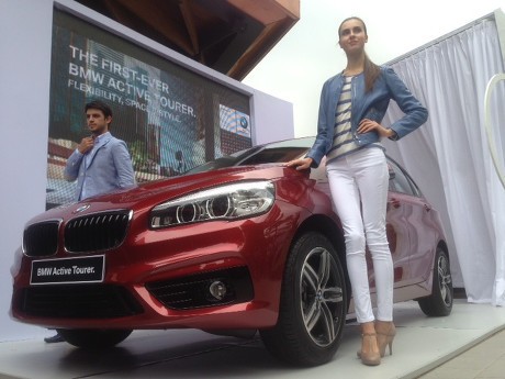 BMW Banderol Mobil MPV Seharga Rp 619 Juta