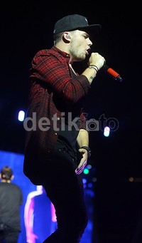     Dari awal hingga akhir konser, Liam sukses membuat Directioner histeris lewat aksi-aksinya di panggung.