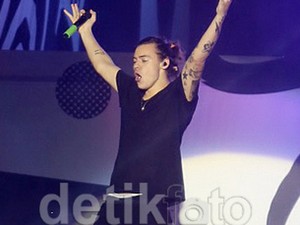 Setelah Zayn Malik, Harry Styles Siap Menyusul Keluar dari One Direction?