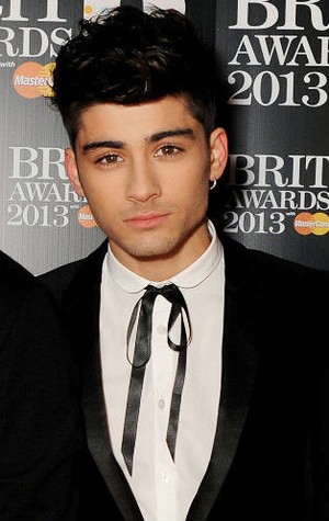 10 Penampilan Stylish Zayn Malik Selama Jadi Personel One Direction