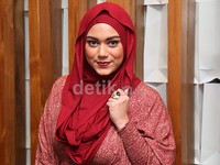 Thalita saat ditemui dalam Grand Launching Azzana dan Azza di Locanda, Senayan, Jakarta Pusat, Kamis (26/3/2015).