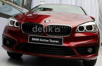 Mobil ini dibanderol dengan harga Rp 619.000.000 off-the road.