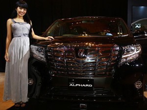 Toyota: Alphard dan Vellfire Inden 2 Bulan