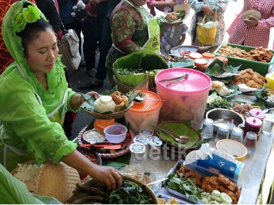 Ngulek Sambel Bareng di Festival Sego Tempong