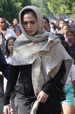 Jessica Iskandar di Rumah Duka Olga Syahputra