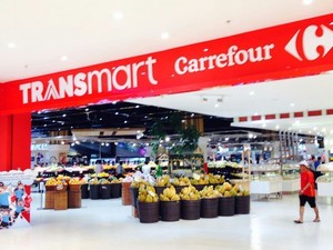 Earth Hour, Transmart Carrefour Padamkan Papan Reklame dan Neon Sign