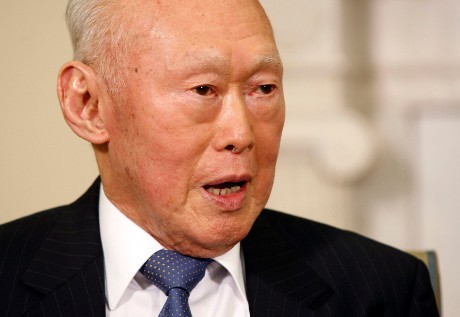 Puluhan Ribu Orang Antar Lee Kuan Yew yang Dikremasi Hari Ini