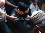 Kesedihan Billy di Pemakaman Olga Syahputra