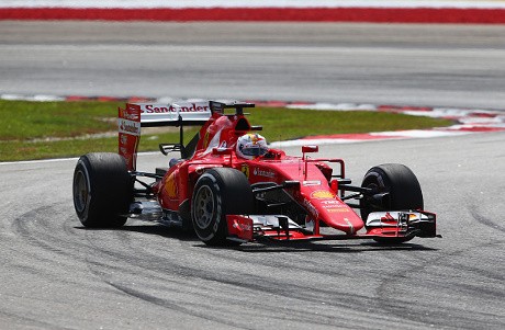 Vettel Menang, Dua Pebalap Mercedes Finis di posisi 2 dan 3