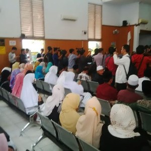 Praperadilan SDA Dimulai, Ruang Sidang Dipenuhi Loyalis