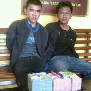 Polisi Ringkus Bandit yang Merampok Rp 400 Juta Milik Nasabah BNI di Riau