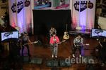 Nge-rock Bareng Go!Go!Jill di LIVECHATkustik