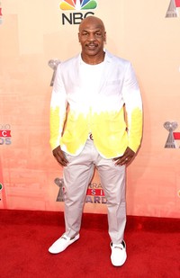 Mantan petinju Mike Tyson turut hadir meramaikan acara. Jason Merritt/Getty Images/detikFoto.