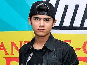 Aliando Bicara tentang Kejamnya Dunia Artis