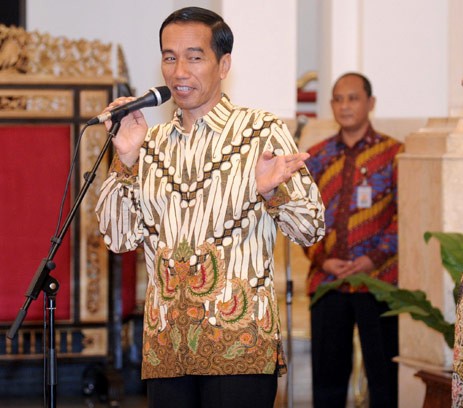 Kumpulkan Para Menteri, Jokowi Bahas Harga Beras Hingga Oleh-oleh Jepang