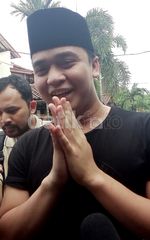Billy Syahputra Tersenyum Lagi