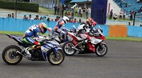 Penampilan para pebalap Yamaha ini membuat hati penonton berbedar-debar.