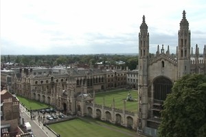 Dikira Suvenir, Turis Ambil Artefak Berharga di Universitas Cambridge