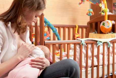 10 Mitos Menyusui yang Masih Banyak Dipercaya (1)