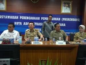 Ahok Enggan Cabut Saham DKI di Perusahaan Produksi Miras
