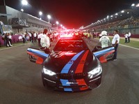 Mobil Safety Car BMW sesaat sebelum balapan dimulai. Salah satu teknologi terbaru yang dipasang di mobil adalah water injection yang inovatif untuk pertama kalinya. (Istimewa/BMW).     