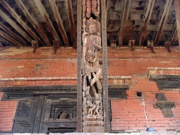 Kuil di Nepal Punya Ukiran Erotis Kama Sutra