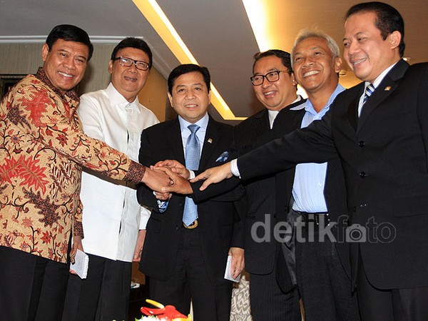 Menko Polhukam dan Mendagri Sambangi DPR Bahas Kapolri