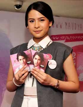 Maudy Ayunda Gandeng 12 Musisi di Album Baru