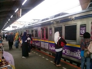 Kejar Target 1,2 Juta Penumpang, KCJ Tambah Kereta dan Jadwal Perjalanan