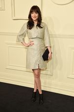 Cantik Natural Dakota Johnson