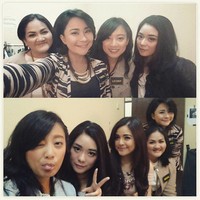 Selpih sisa semalem sama idola masa kecil kita semua.., tulis Leony di caption foto. (Instagram/Leony)
