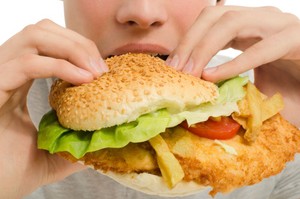 Banyak Konsumsi Makanan Tinggi Lemak Membuat Orang Mudah Terkena Depresi