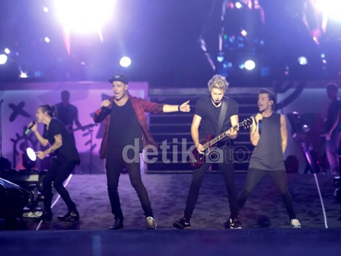 One Direction Tak Akan Tambah Personel untuk Gantikan Zayn Malik