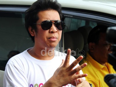 Jelang 7 Harian Olga, Billy Syahputra Siapkan 2000 Buku Yasin