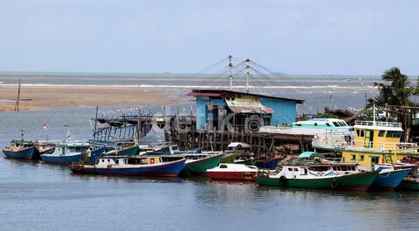 Selain Perbudakan, Perusahaan Ini Juga Terkait Pencurian Ikan