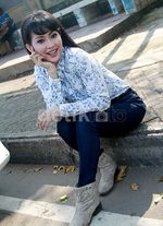 Resmi Menjanda, Ratna Listy Keep Smile