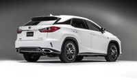 RX 350 mengusung mesin 3.5 liter V6 yang menghasilkan tenaga sampai 300 daya kuda dengan teknologi injeksi langsung. Istimewa/Lexus.