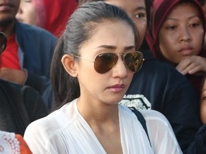 Cut Memey: Mak Vera Suka Pinjamin Duit Buat Aku