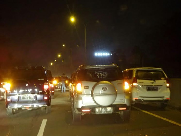 Tabrakan Beruntun di Tol Jagorawi Arah ke Jakarta, Lalin Padat 2 Km
