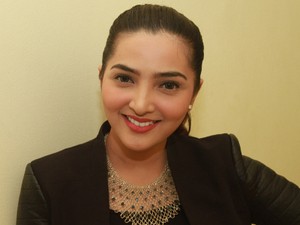 Anang Makin Sibuk, Ashanty Pilih Nyanyi Lagi