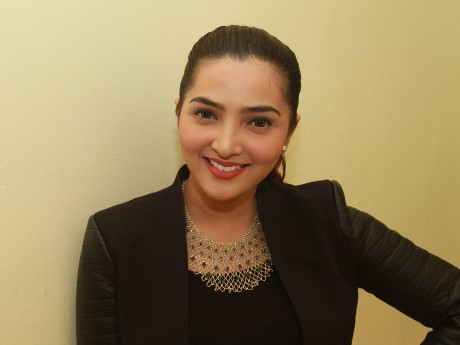 Anang Makin Sibuk, Ashanty Pilih Nyanyi Lagi