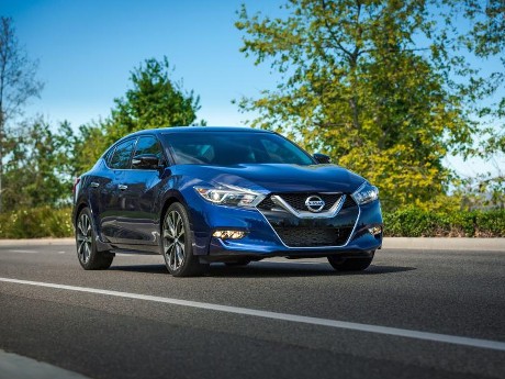 Sedan Sport Nissan Tampil Ciamik