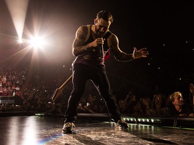 Moves Like Adam Levine