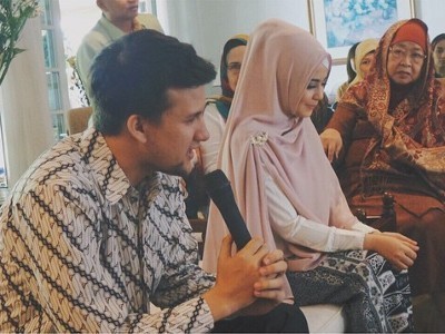 Mpok Nori Meninggal Dunia, Risty Tagor dan Stuart Collin Lamaran