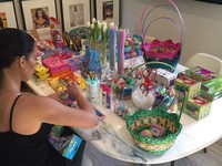 Seleb Rayakan Paskah, Putri Bruce Willis Topless untuk Kampanye Free the Nipple