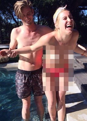 Seleb Rayakan Paskah, Putri Bruce Willis Topless untuk Kampanye Free the Nipple Seleb Rayakan Paskah, Putri Bruce Willis Topless untuk Kampanye Free the Nipple