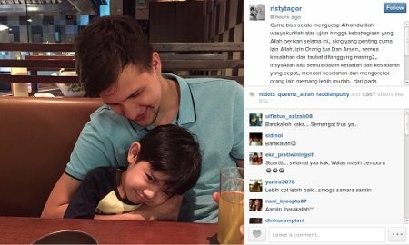 Risty Tagor Juga Pamer Foto Kedekatan Anak Semata Wayang dengan Stuart Collin
