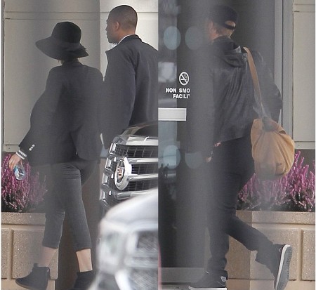 Usai Liburan Bareng Gwyneth, Chris Martin Ajak JLaw Terbang dengan Jet Pribadi