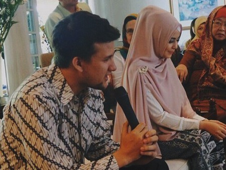 Jauhi Fitnah dan Zina Alasan Stuart Collin Cepat Melamar Risty Tagor